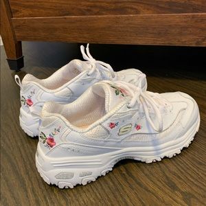 Sketchers with Floral Design